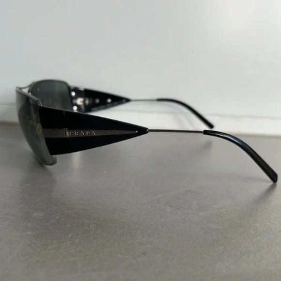 Prada SPR55H Striped-Triangle Rectangular-Frame Sunglasses main image 4